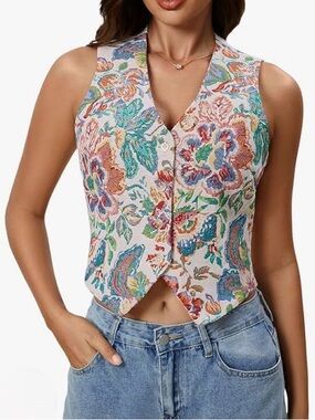 Floral Embroidered V-Neck Crop Vest - Multicolor